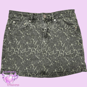 American Eagle micro mini skirt denim women's 8 super stretch cheetah